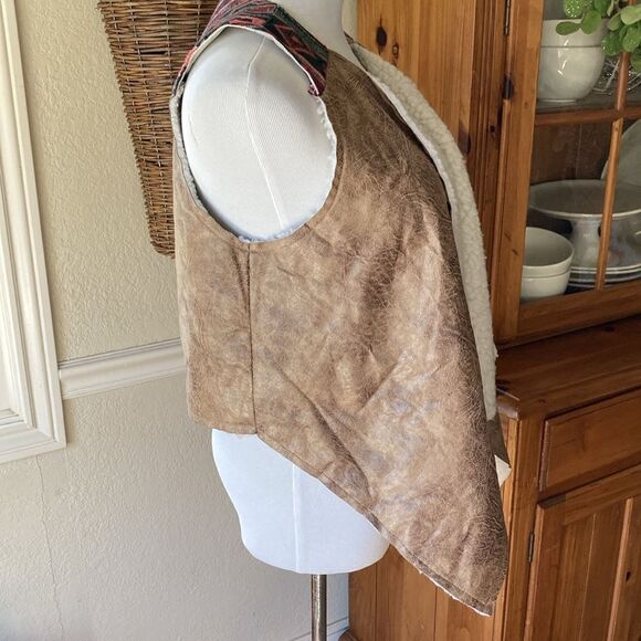 Flying Tomato Open Front Faux Shearling Boho Vest Size Women’s Small - Picture 7 of 14